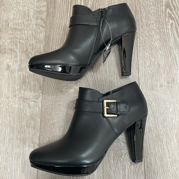NWT East 5th EF Emmelie Black Booties Memory Foam Buckle Heeled 6 - Picture 9 of 16